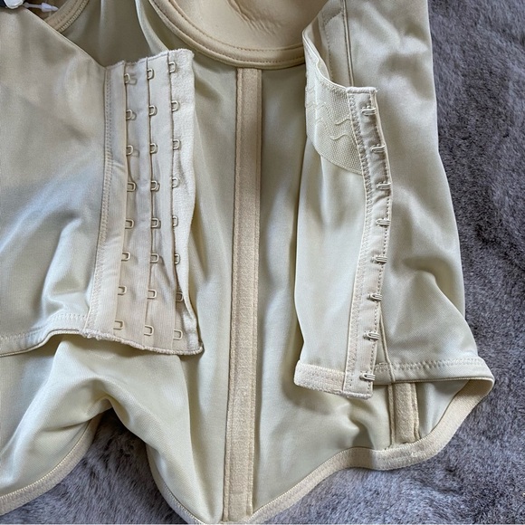 NWT Le Mystère Bridal Seduction L’Image Collection 2355 Bustier Corset Ivory 36C - Picture 6 of 13